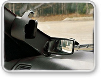 Перископическая 
              система зеркал для обзора встречной полосы при обгоне на праворульном японском автомобиле